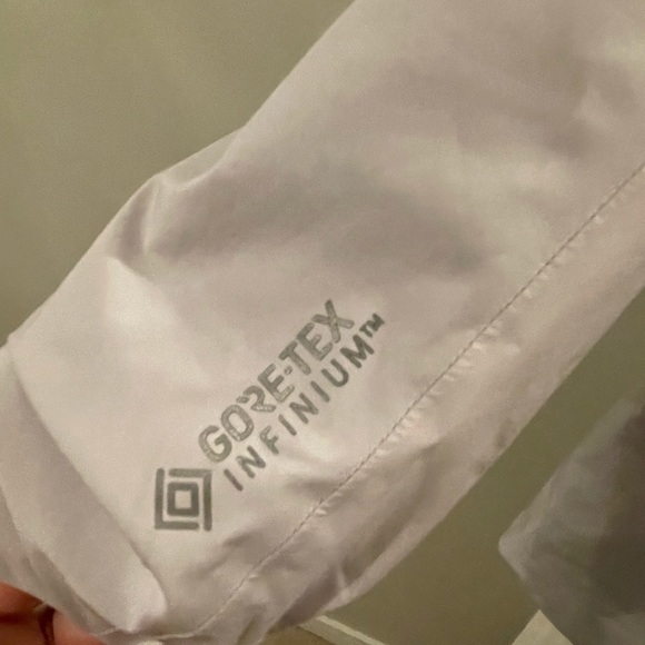 Womens Arc’teryx Medium Solano Jacket - brand new - Picture 2 of 6